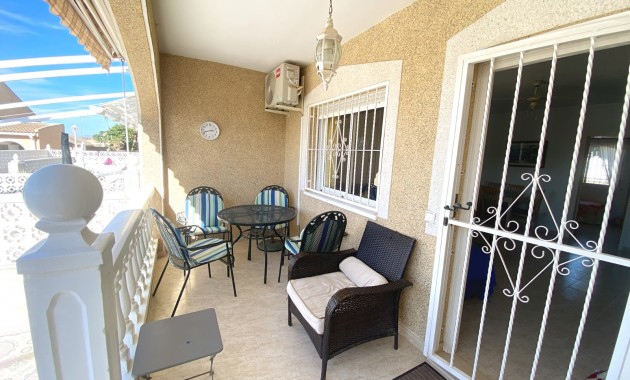 Sale - Townhouse -
Benijofar - Monte Azul