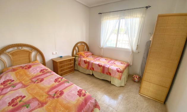 Sale - Townhouse -
Benijofar - Monte Azul