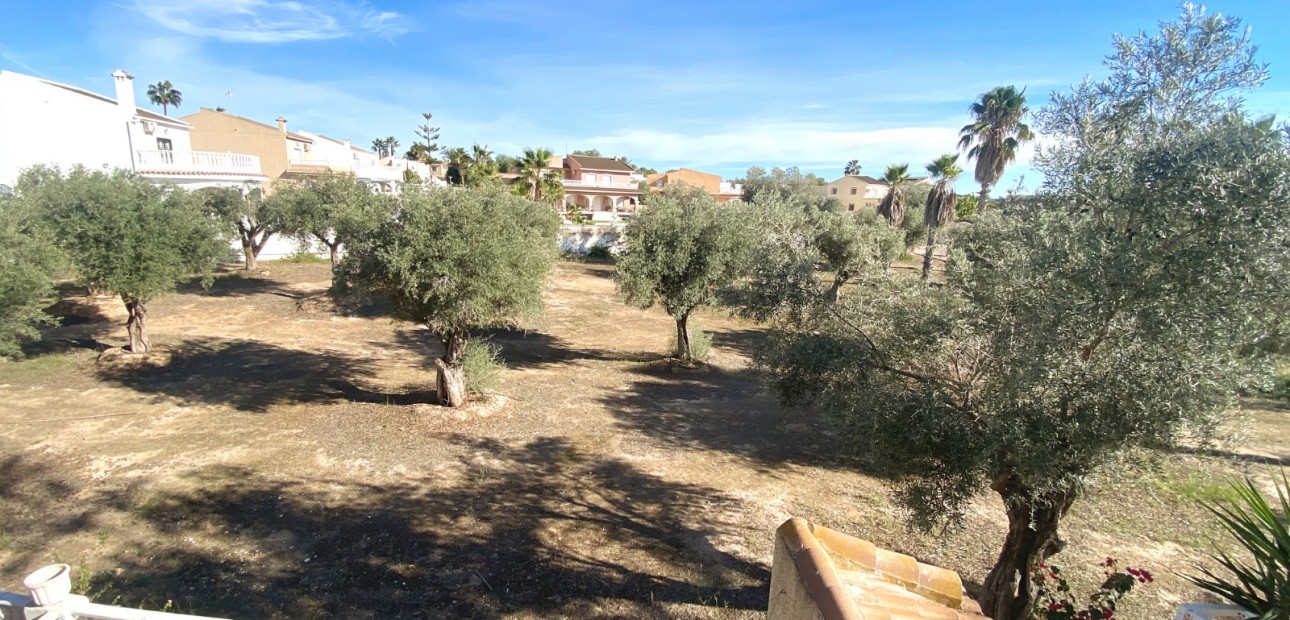 Sale - Townhouse -
Benijofar - Monte Azul