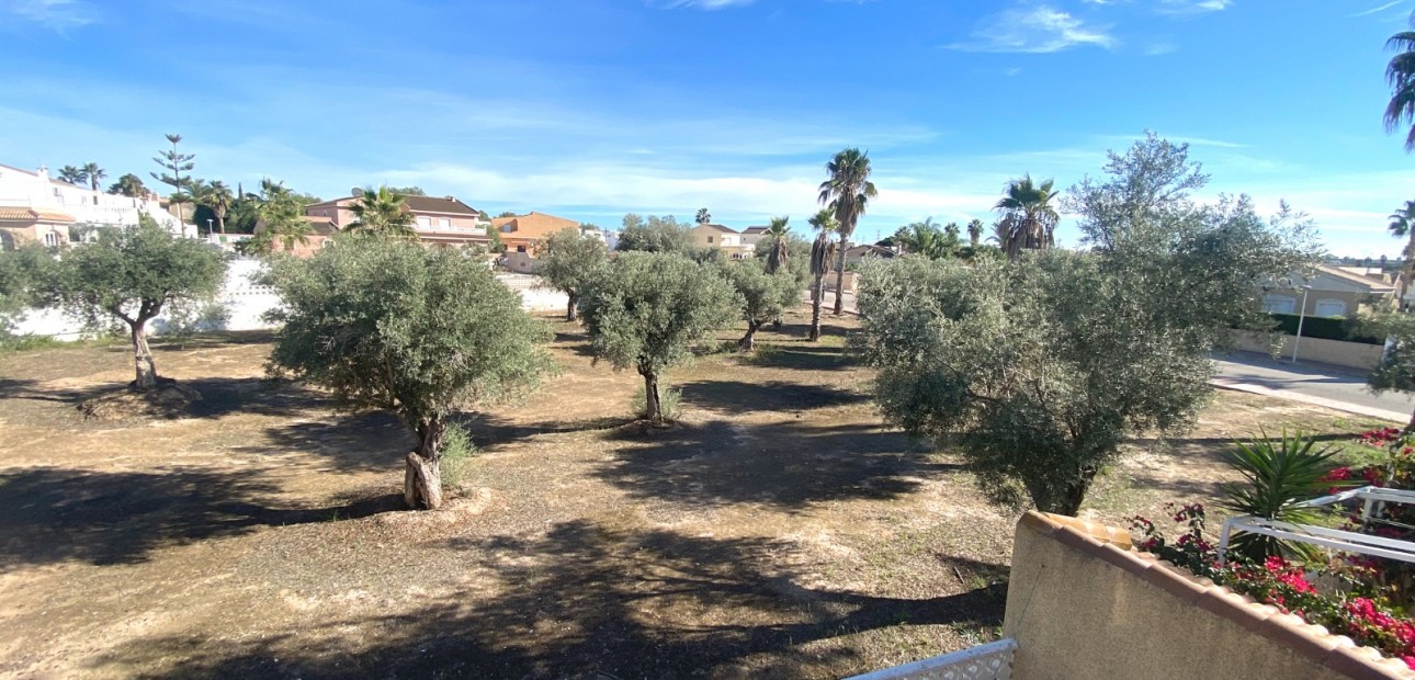 Sale - Townhouse -
Benijofar - Monte Azul