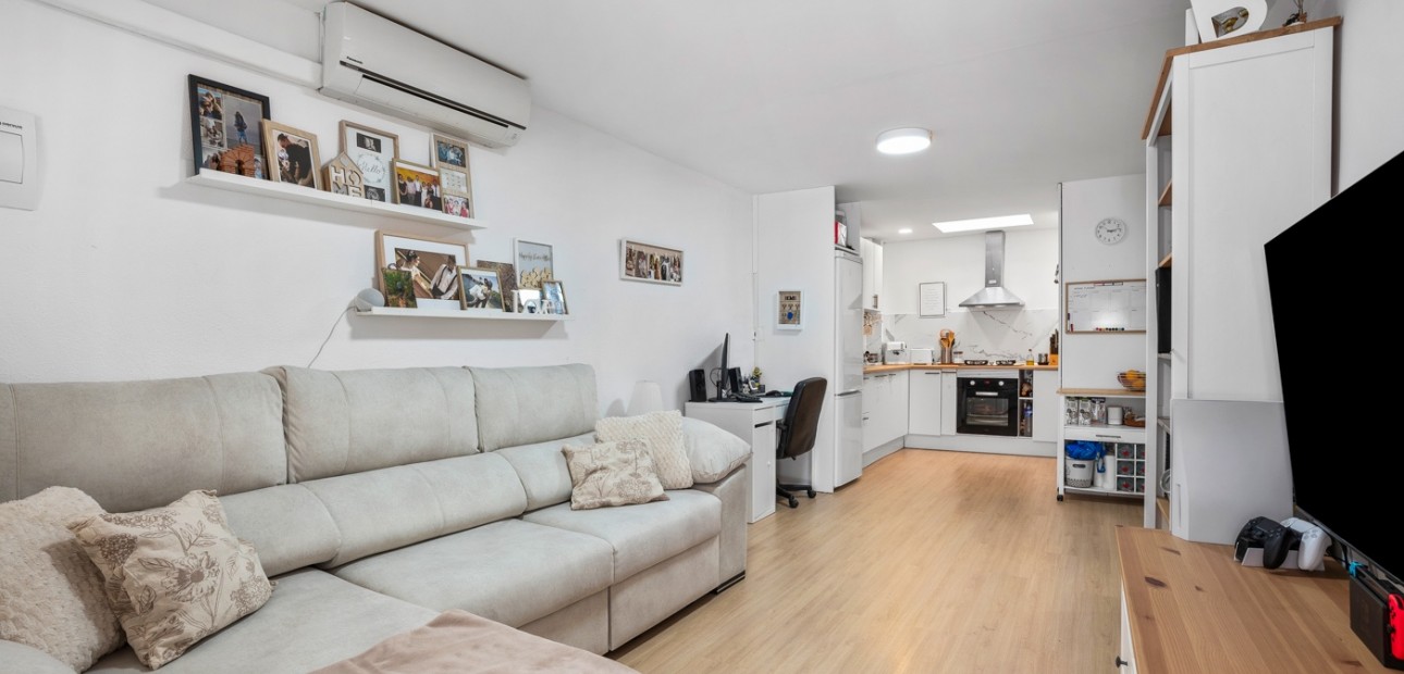 Sale - Townhouse -
Torrevieja - La Siesta