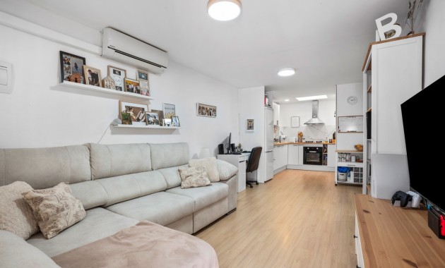 Sale - Townhouse -
Torrevieja - La Siesta