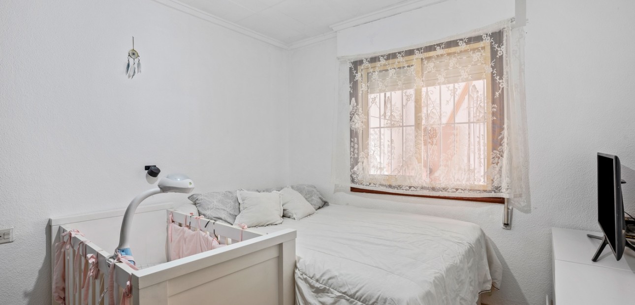 Sale - Townhouse -
Torrevieja - La Siesta