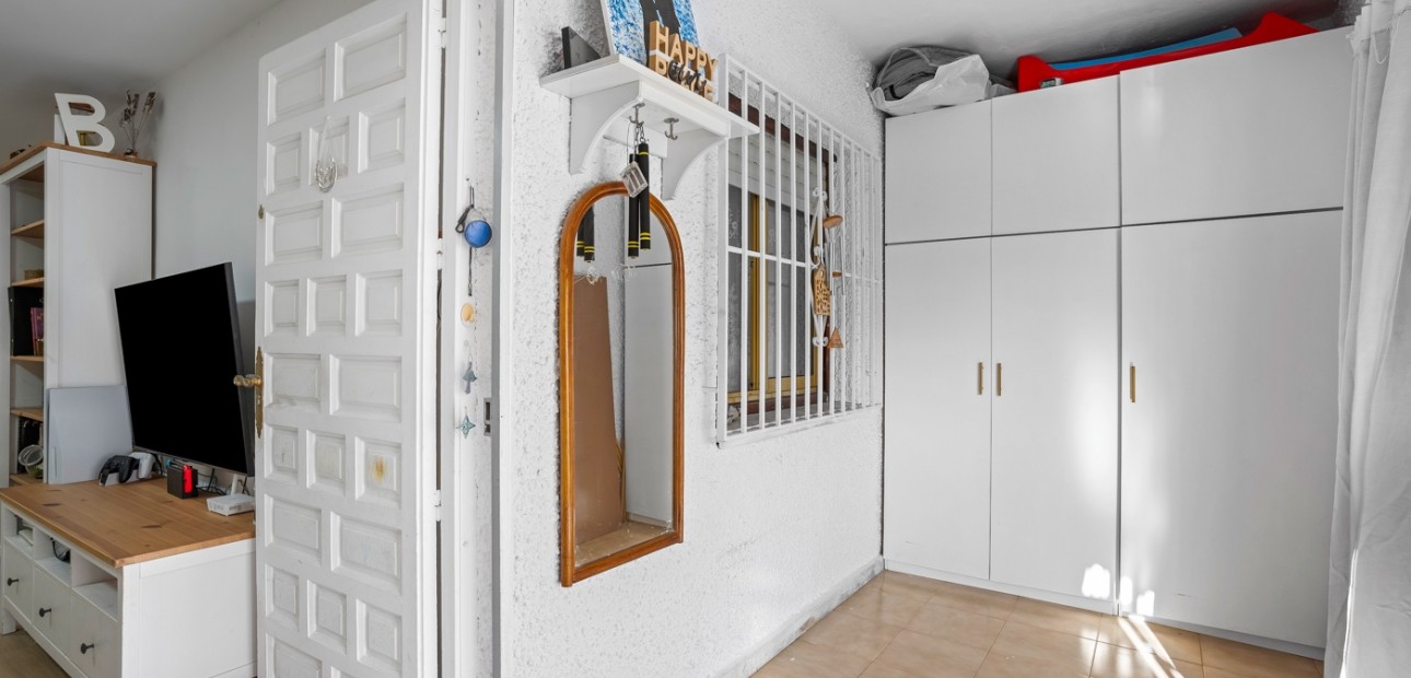 Sale - Townhouse -
Torrevieja - La Siesta
