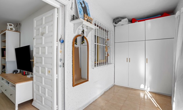 Sale - Townhouse -
Torrevieja - La Siesta