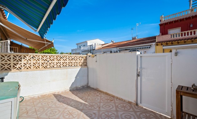 Sale - Townhouse -
Torrevieja - La Siesta