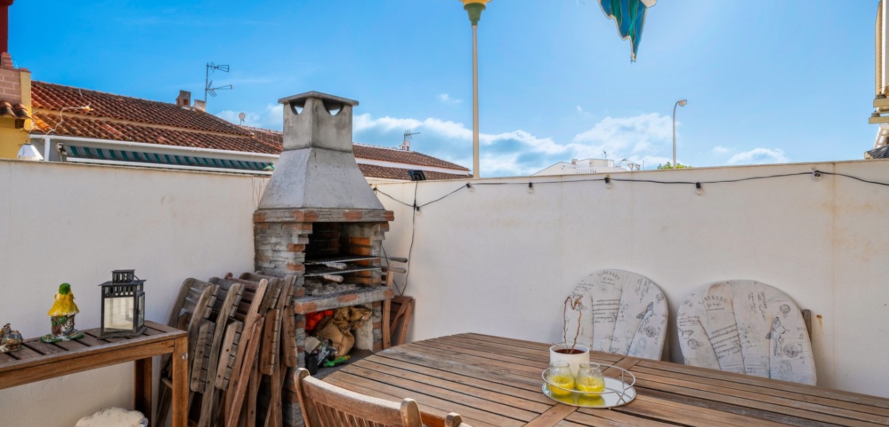 Sale - Townhouse -
Torrevieja - La Siesta