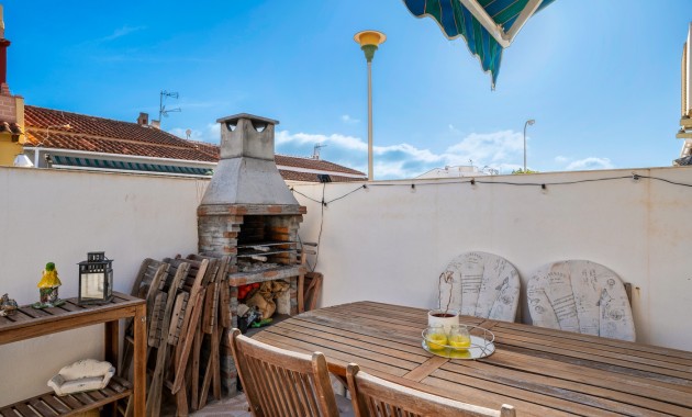 Sale - Townhouse -
Torrevieja - La Siesta