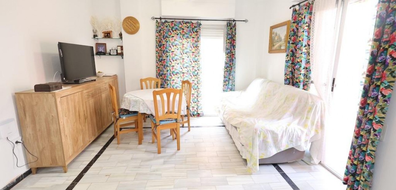 Venta - Apartamento / piso -
Torrevieja - La Mata pueblo