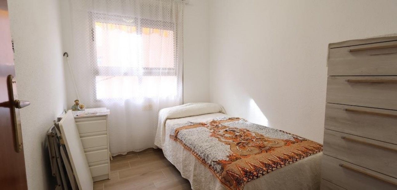 Venta - Apartamento / piso -
Torrevieja - La Mata pueblo