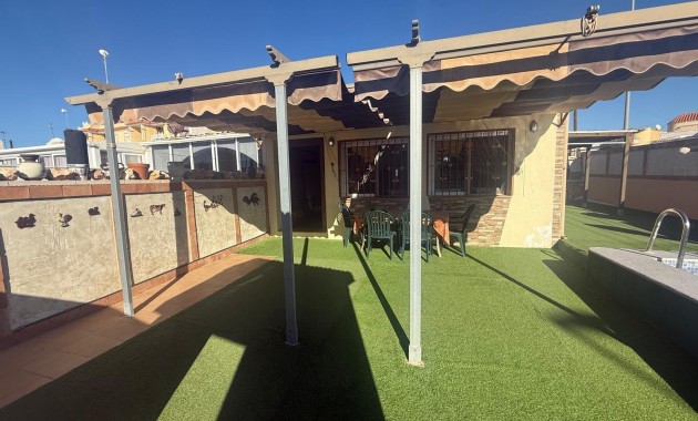 Sale - Villa -
Orihuela Costa - Playa Flamenca Norte