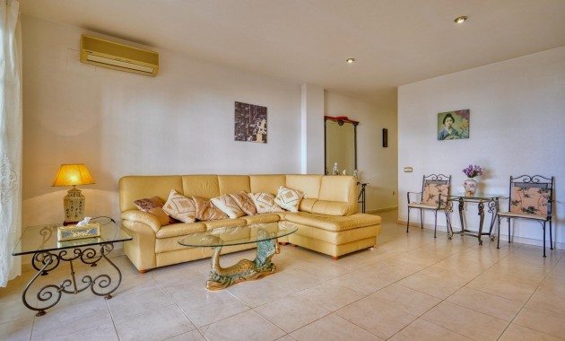 Herverkoop - Appartement / flat -
Guardamar del Segura - Urbanizaciones