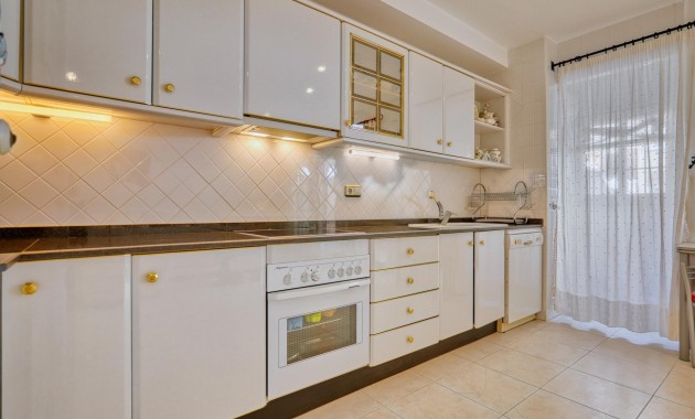 Herverkoop - Appartement / flat -
Guardamar del Segura - Urbanizaciones