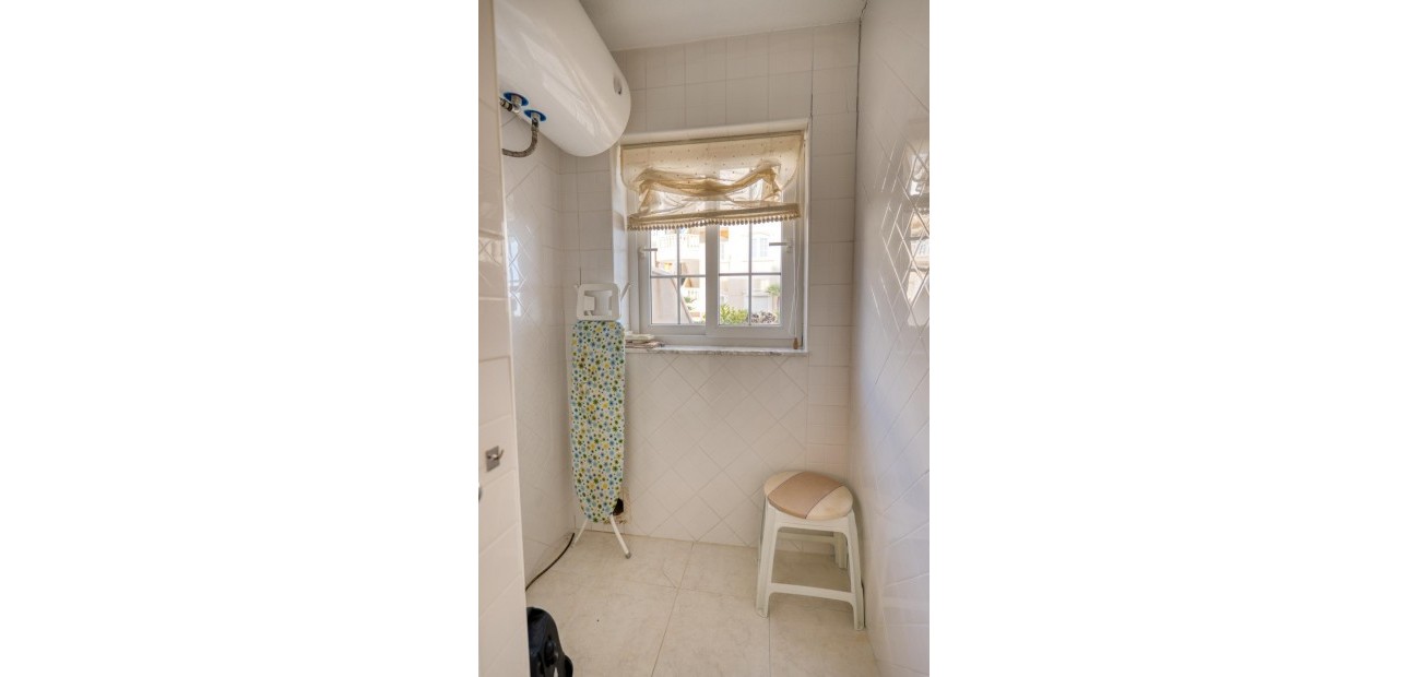 Herverkoop - Appartement / flat -
Guardamar del Segura - Urbanizaciones