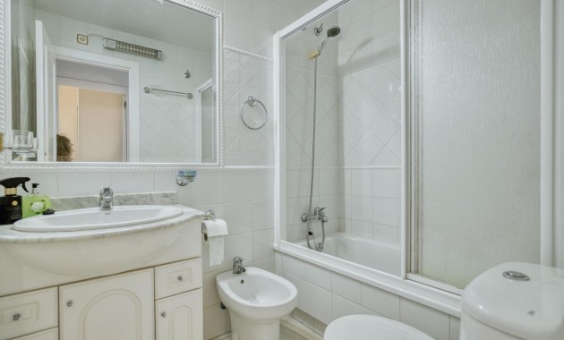 Herverkoop - Appartement / flat -
Guardamar del Segura - Urbanizaciones