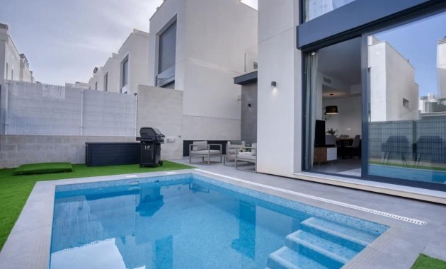 Venta - Semi -
Orihuela Costa - La Florida