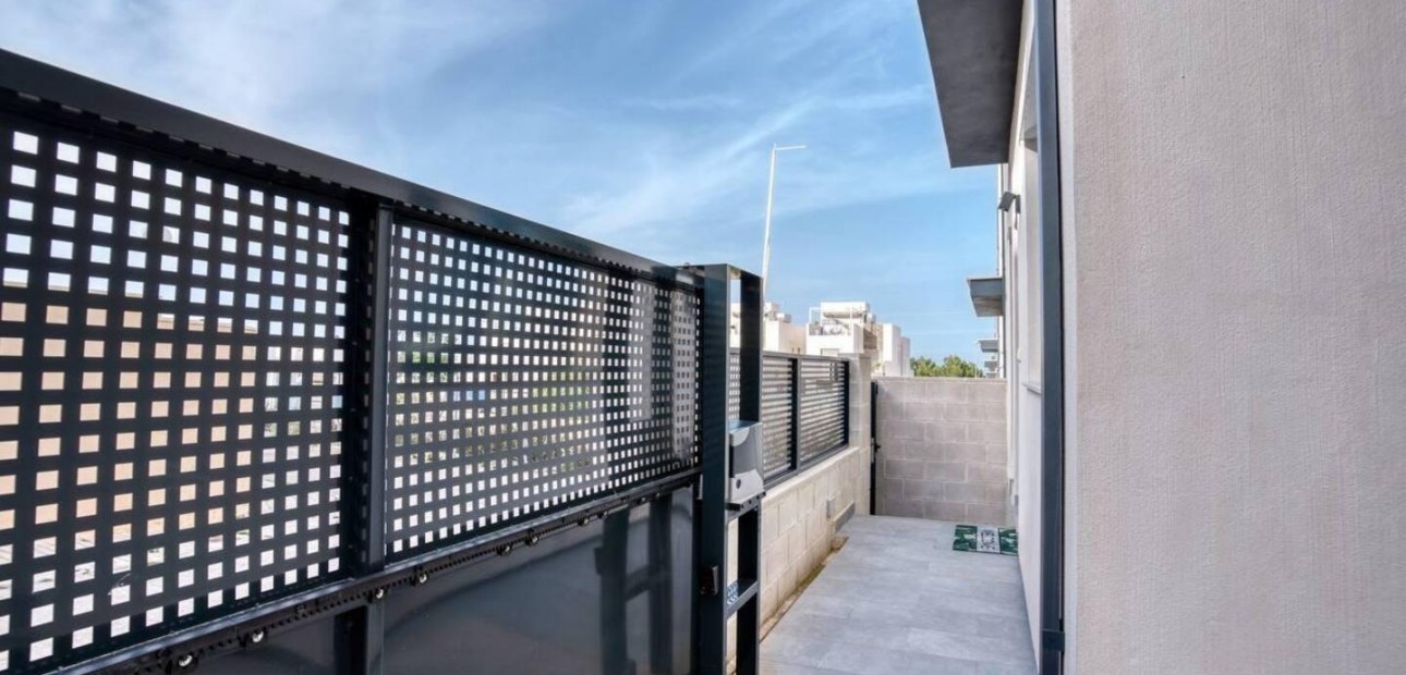 Venta - Semi -
Orihuela Costa - La Florida