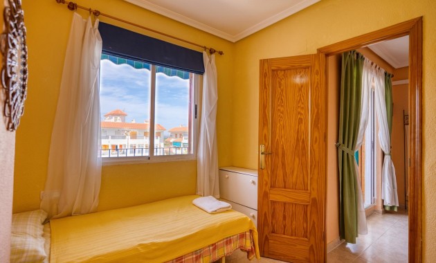 Venta - Apartamento / piso -
Torrevieja - La Mata