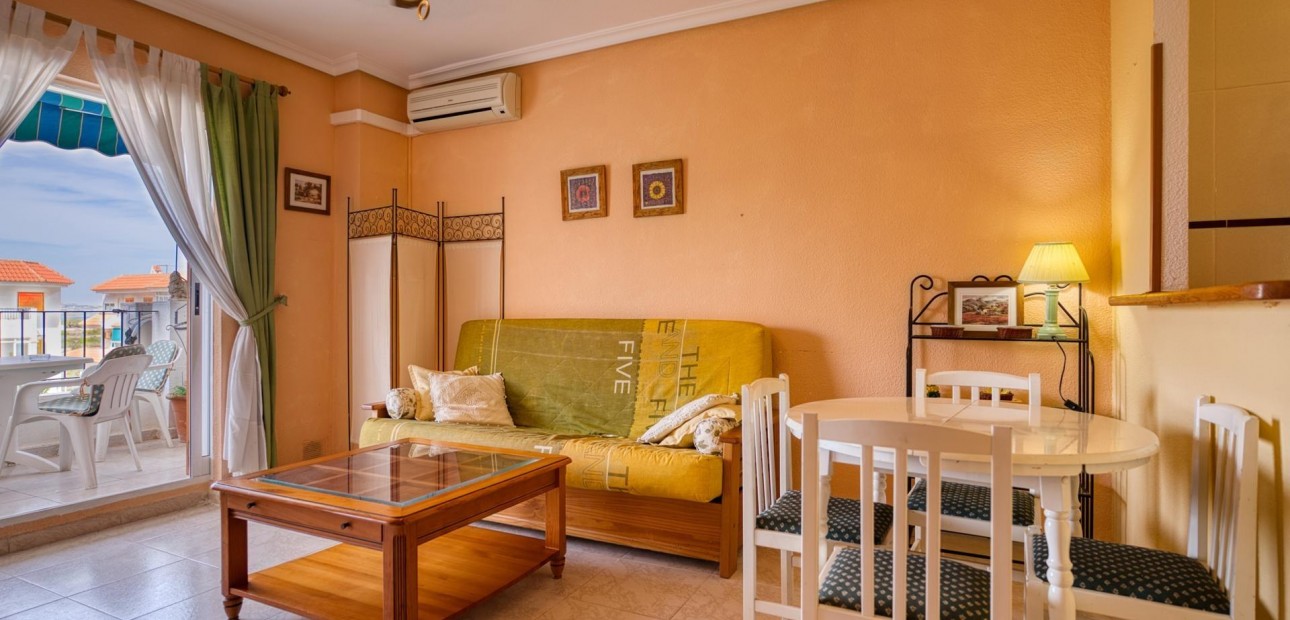 Venta - Apartamento / piso -
Torrevieja - La Mata