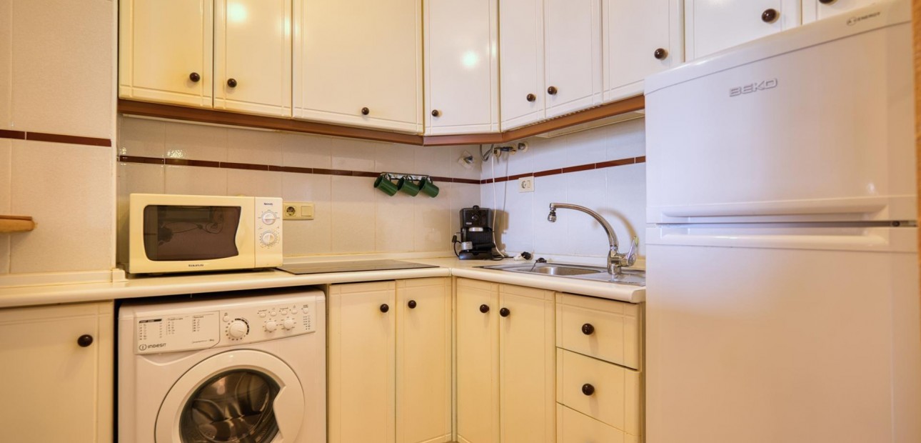 Venta - Apartamento / piso -
Torrevieja - La Mata