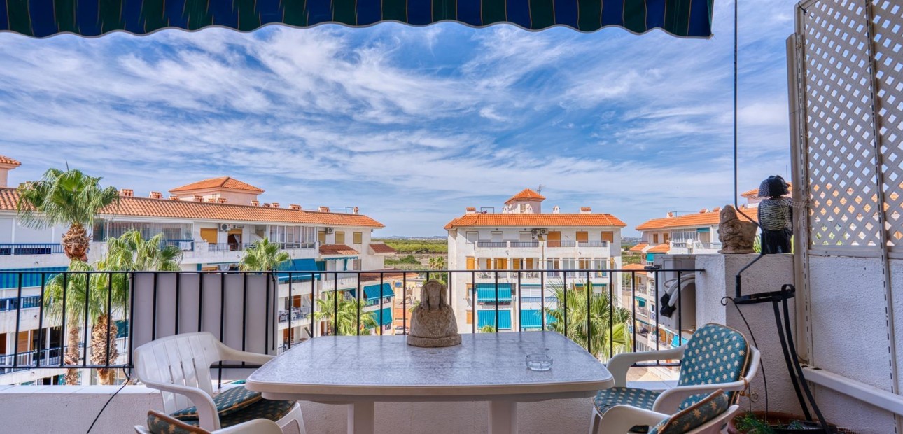 Venta - Apartamento / piso -
Torrevieja - La Mata