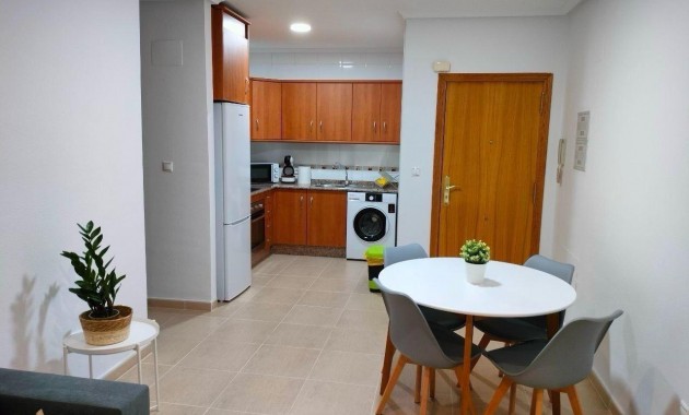 Sale - Apartment / flat -
Torrevieja - Estacion de autobuses