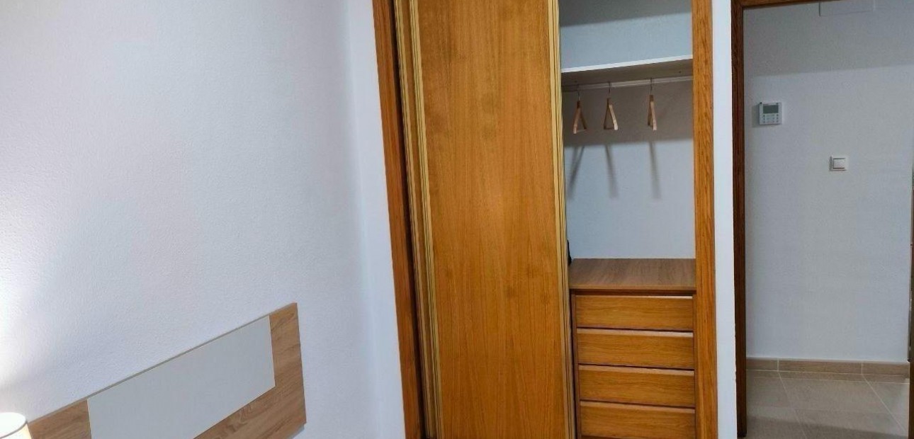 Sale - Apartment / flat -
Torrevieja - Estacion de autobuses