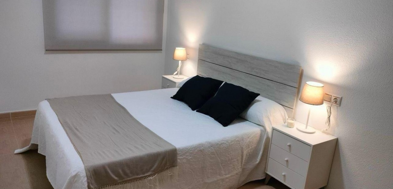 Sale - Apartment / flat -
Torrevieja - Estacion de autobuses