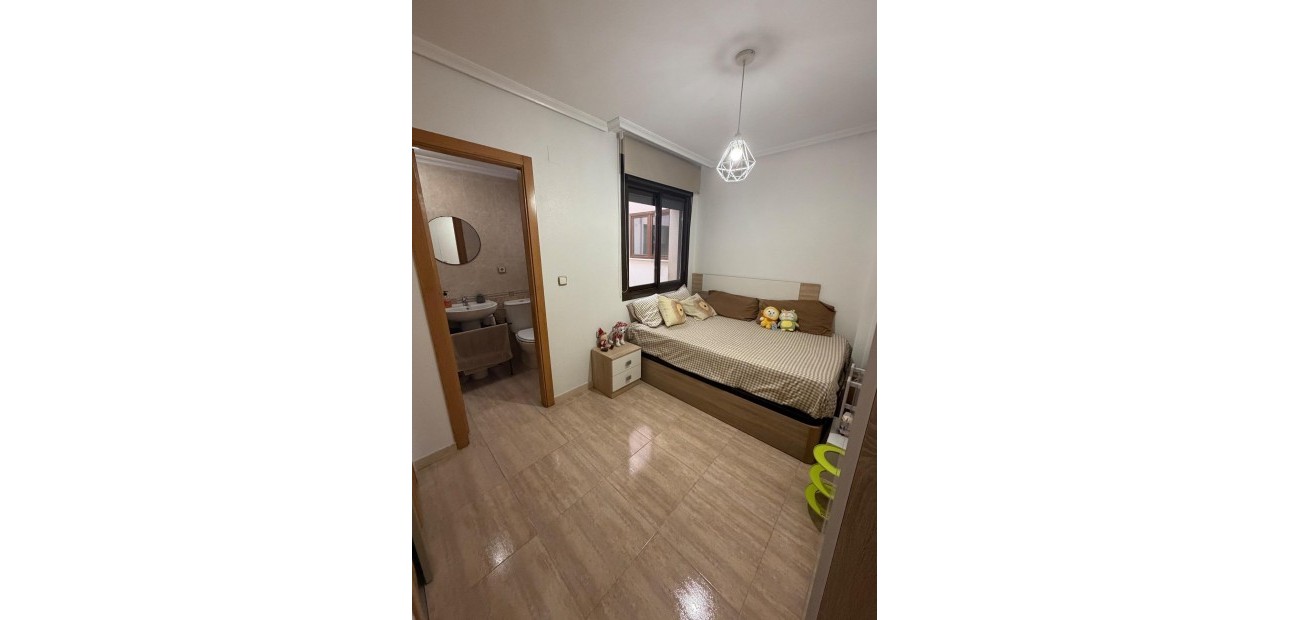 Venta - Apartamento / piso -
Torrevieja - torrevieja