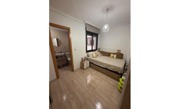 Venta - Apartamento / piso -
Torrevieja - torrevieja