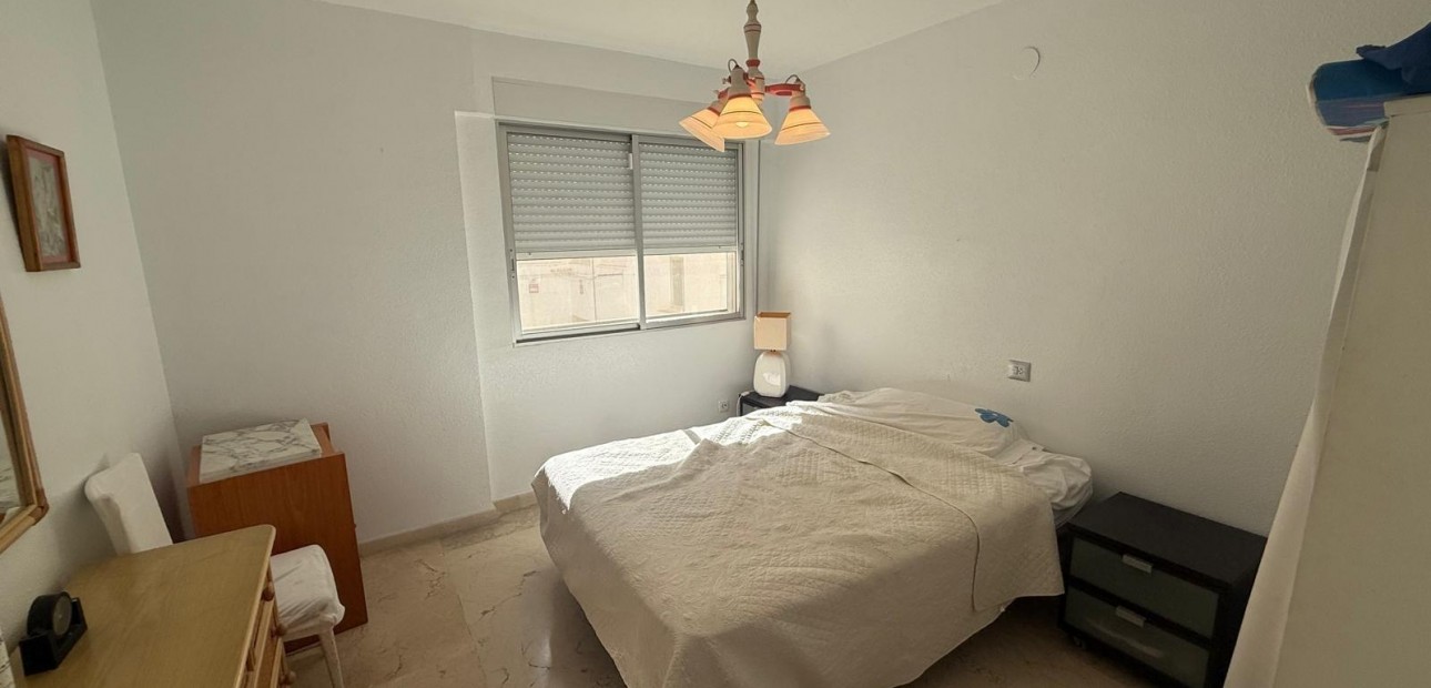 Herverkoop - Appartement / flat -
Torrevieja - Playa del cura