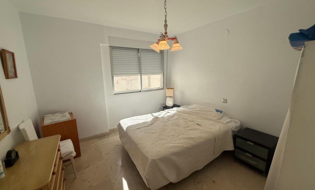 Herverkoop - Appartement / flat -
Torrevieja - Playa del cura