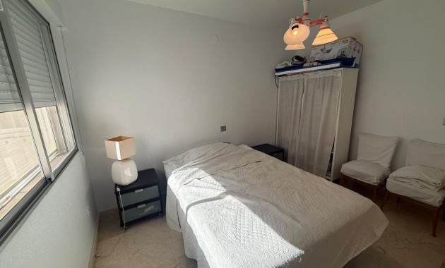 Herverkoop - Appartement / flat -
Torrevieja - Playa del cura