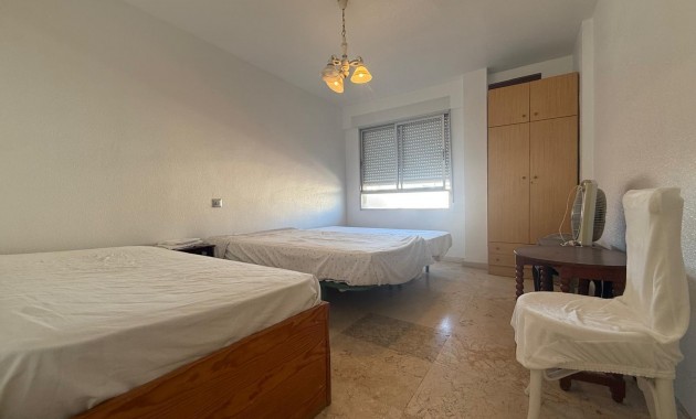 Herverkoop - Appartement / flat -
Torrevieja - Playa del cura