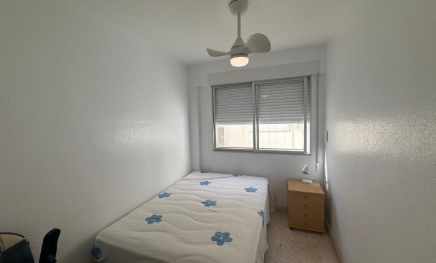 Herverkoop - Appartement / flat -
Torrevieja - Playa del cura