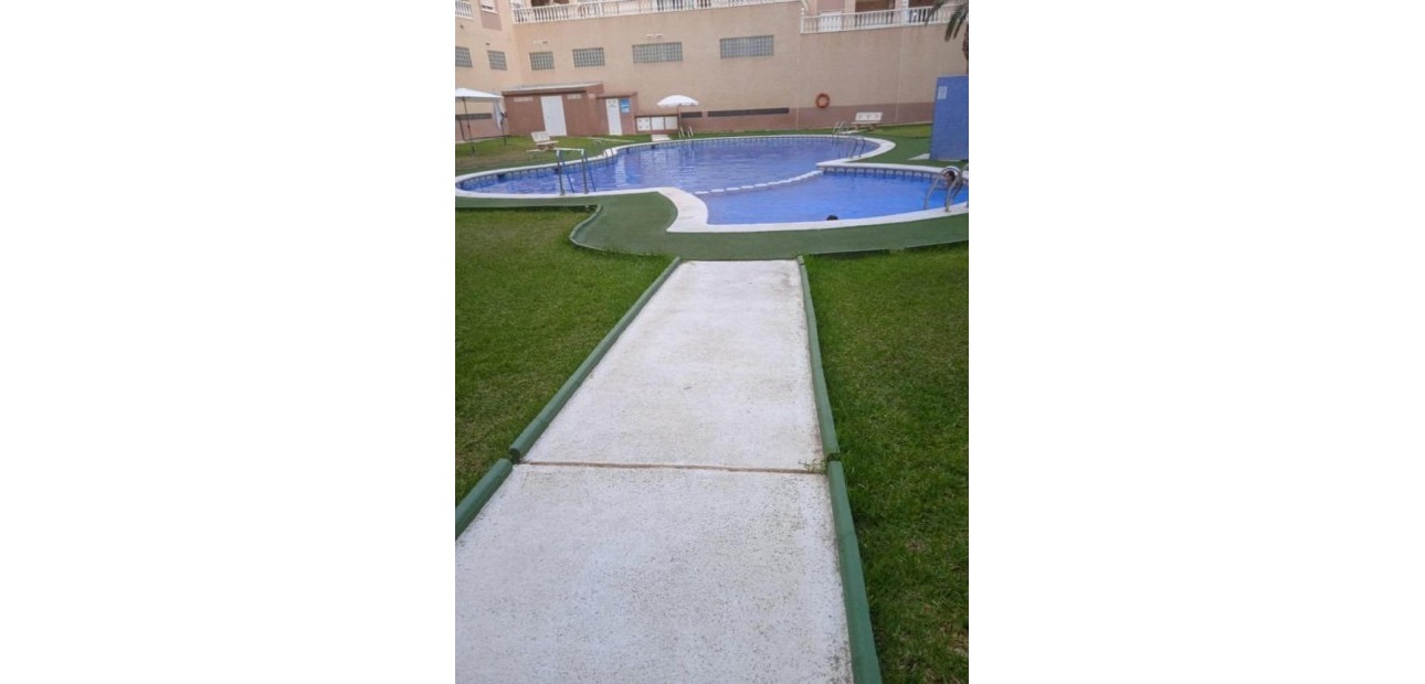 Herverkoop - Appartement / flat -
Torrevieja - Centro