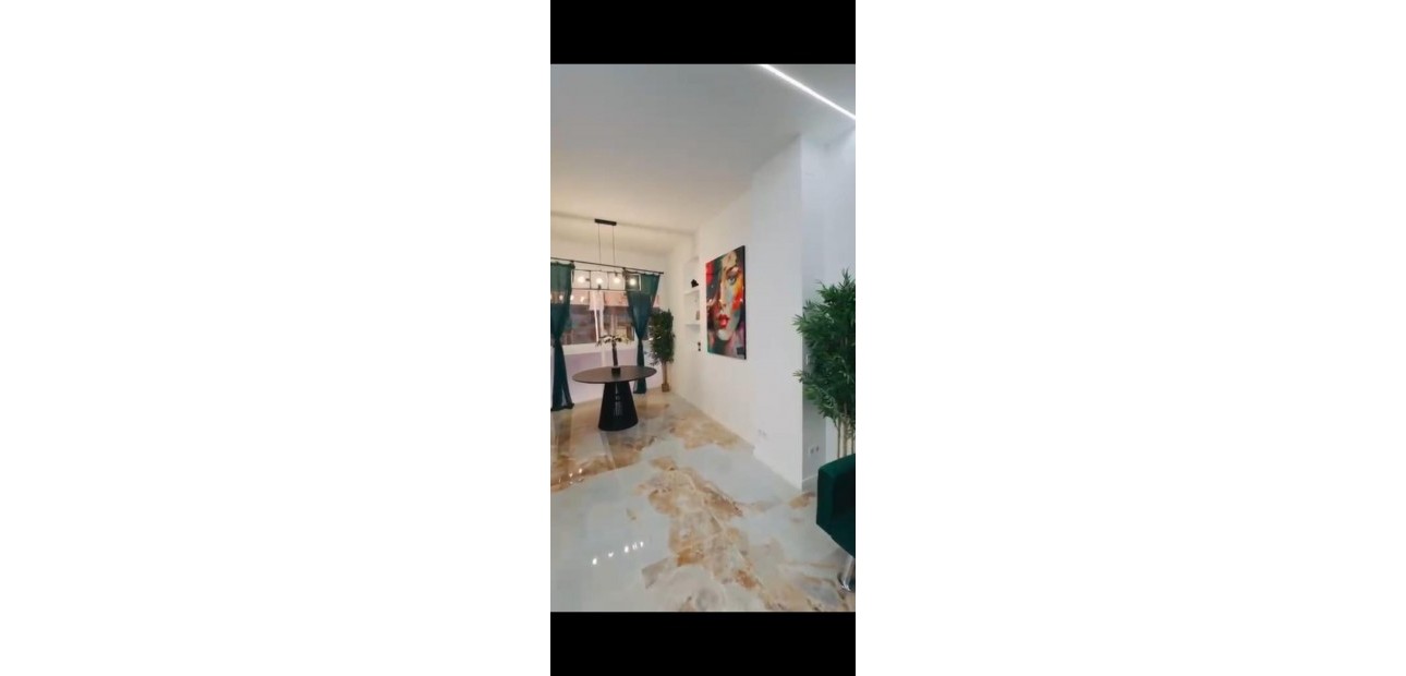 Herverkoop - Bungalow -
Benidorm - Poniente