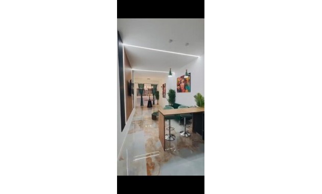 Herverkoop - Bungalow -
Benidorm - Poniente