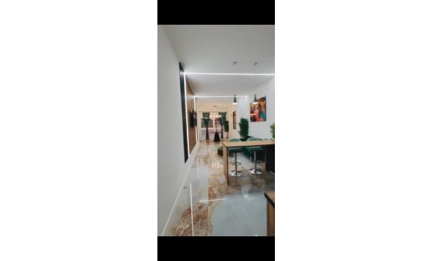 Herverkoop - Bungalow -
Benidorm - Poniente