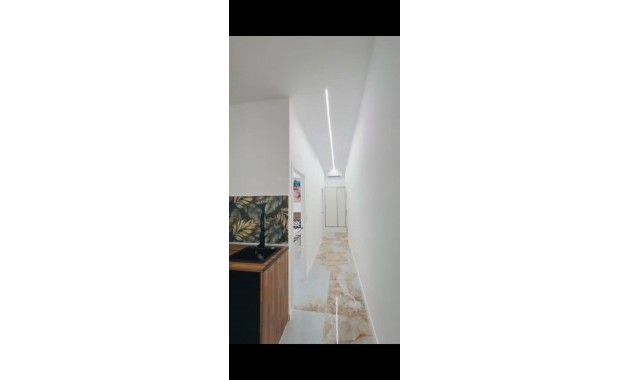 Herverkoop - Bungalow -
Benidorm - Poniente