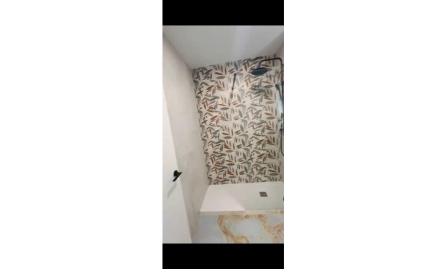 Herverkoop - Bungalow -
Benidorm - Poniente