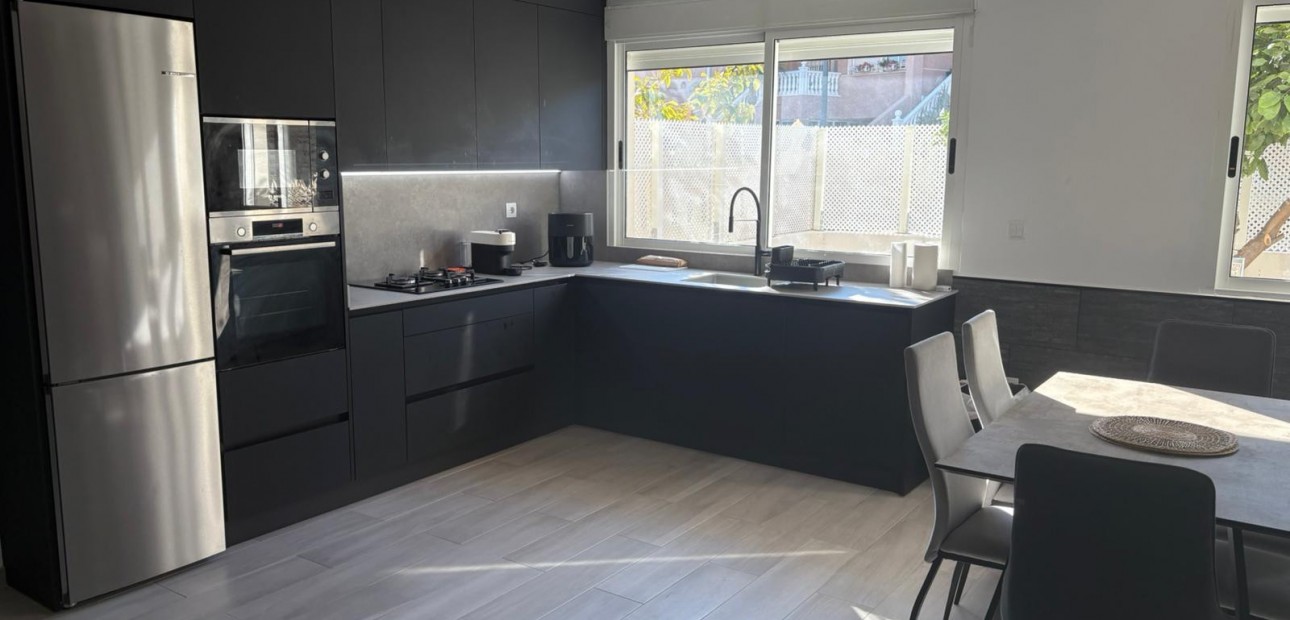 Venta - Adosado -
Algorfa - Montemar