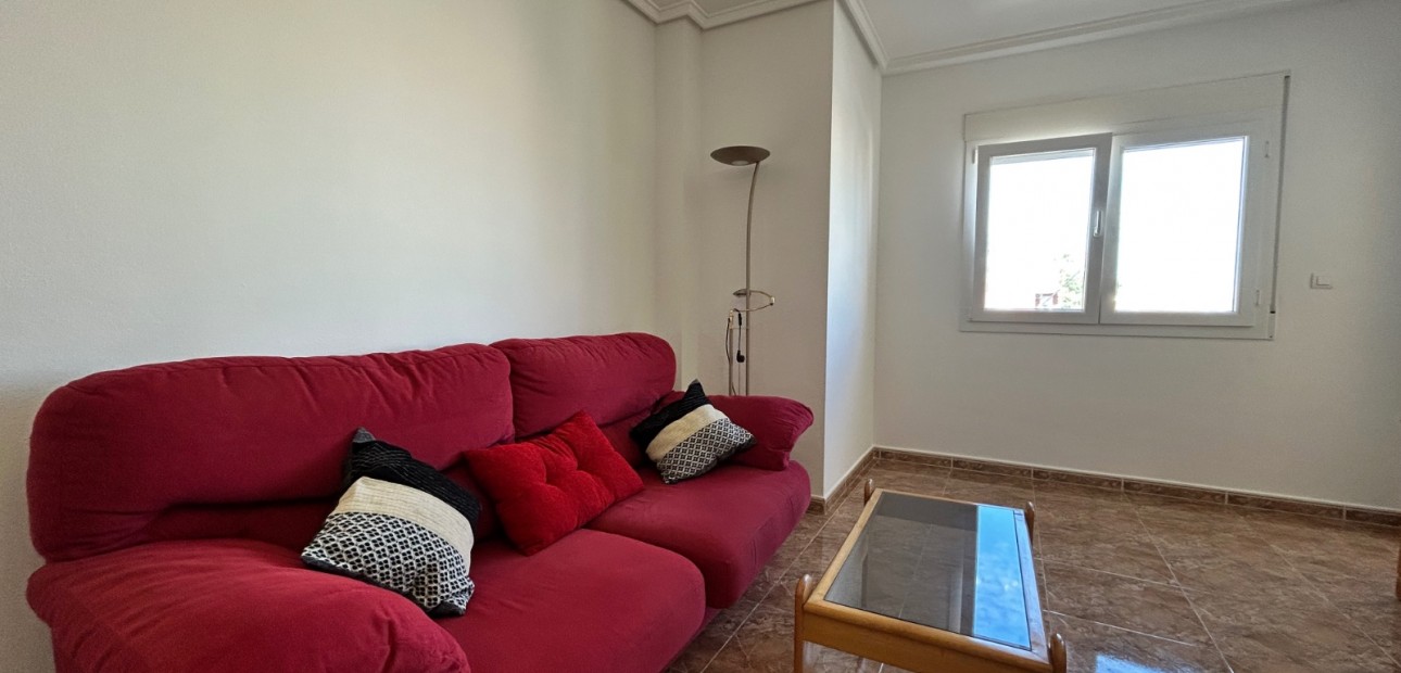 Venta - Apartamento / piso -
Jacarilla - pueblo