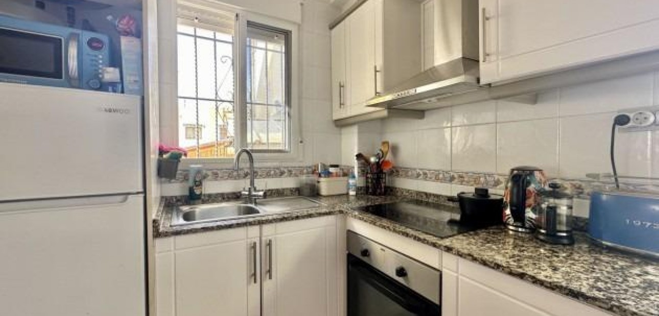 Sale - Terraced house -
Orihuela Costa - La Florida