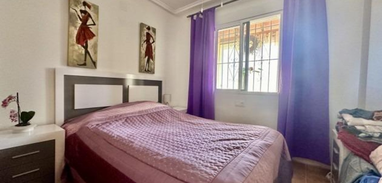 Sale - Terraced house -
Orihuela Costa - La Florida