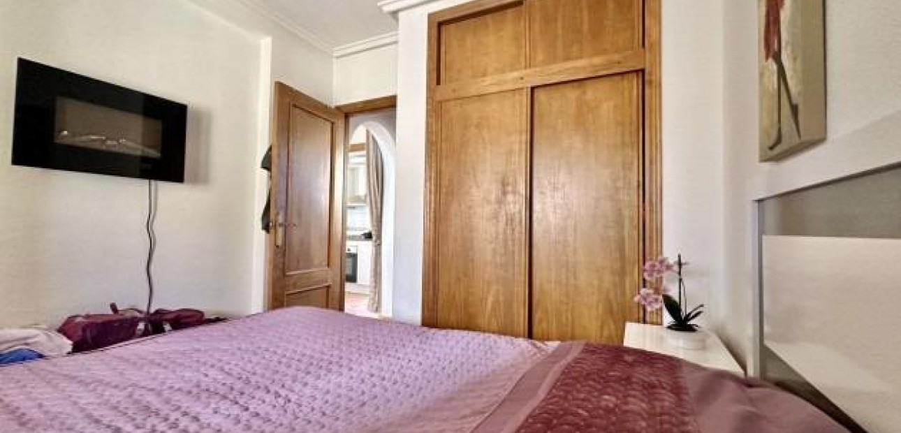 Sale - Terraced house -
Orihuela Costa - La Florida