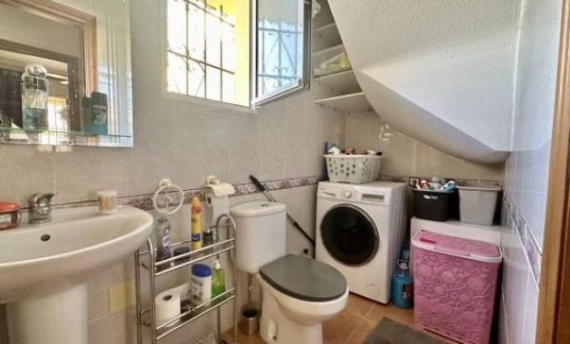 Sale - Terraced house -
Orihuela Costa - La Florida