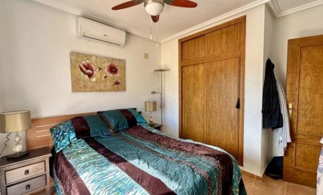 Sale - Terraced house -
Orihuela Costa - La Florida