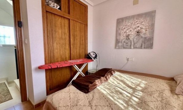 Sale - Terraced house -
Orihuela Costa - La Florida
