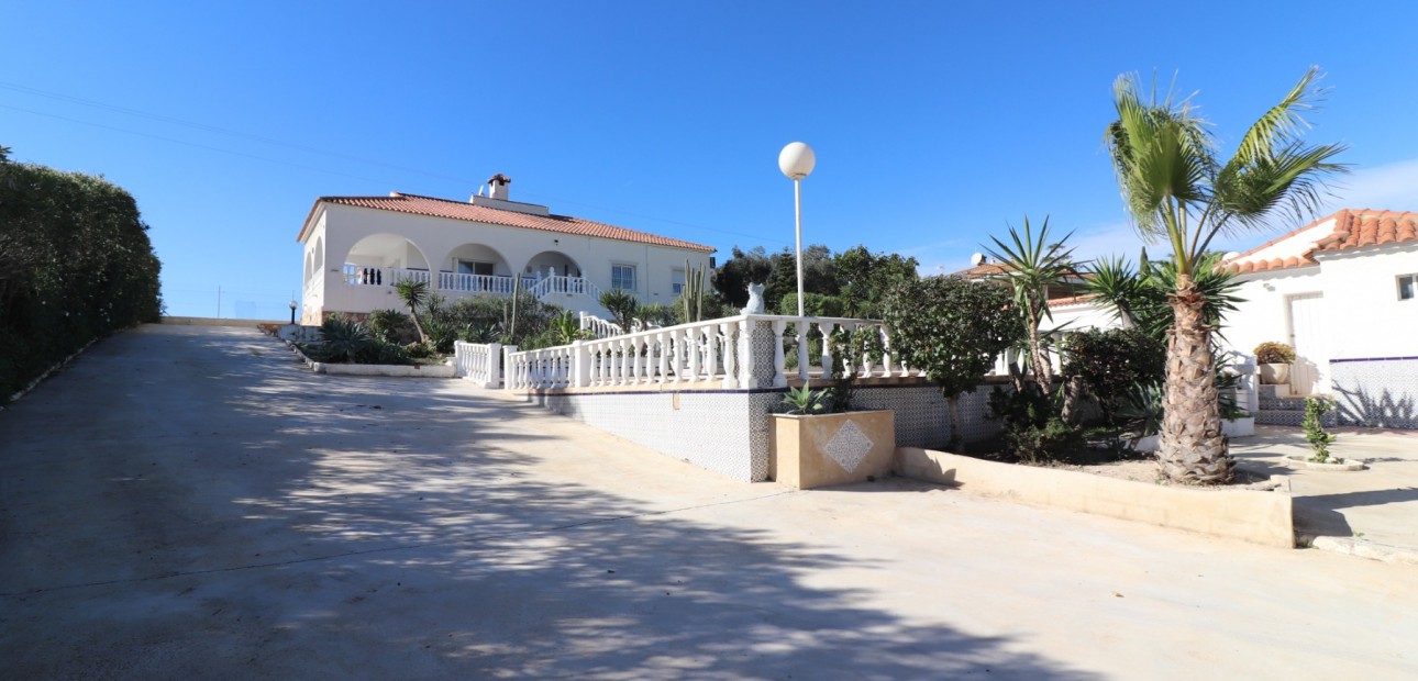 Venta - Detached Villa -
Algorfa - Lomas de La Juliana